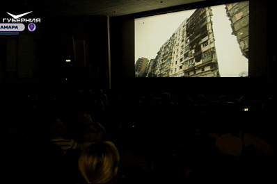 "СВОими глазами": в кинотеатре "Художественный" показали фильм про Мариуполь