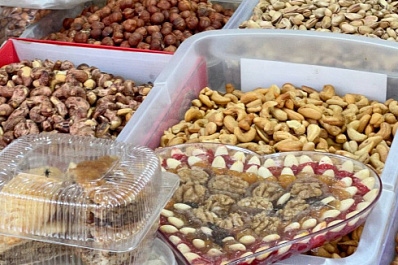 В "Курумоче" изъяли и уничтожили 200 килограммов фруктов, специй и орехов